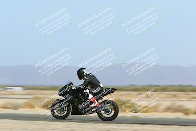 media/Apr-10-2022-SoCal Trackdays (Sun) [[f104b12566]]/Speed Shots Back Straight (930am)/